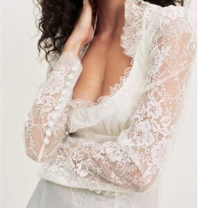 For Love & Lemons Elegant White Lace Monroe Shrug Bridal Size L